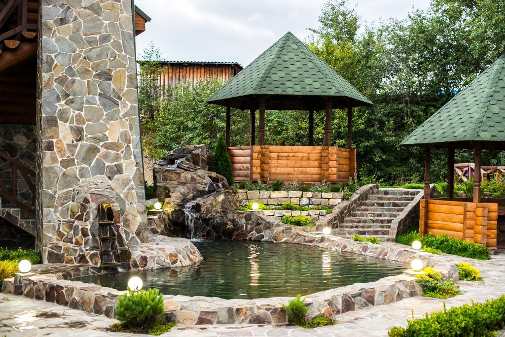 Lavina Hotel Bukovel Bagian luar foto